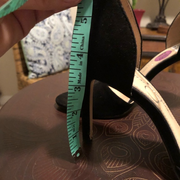 Jessica Simpson 6 1/2 Heels - Picture 10 of 10